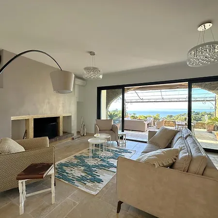 Serena Climatisee Pour 8 Personnes Avec Piscine Privee Et Vue A